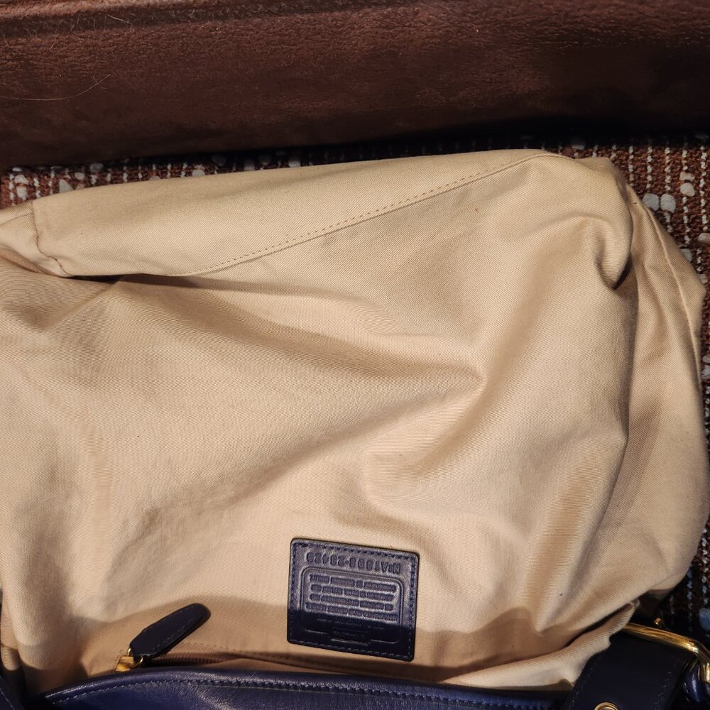 Coach Legacy Leather Large Duffle Horsebit Closure - PURPLE - EUC - Picture 8 of 12